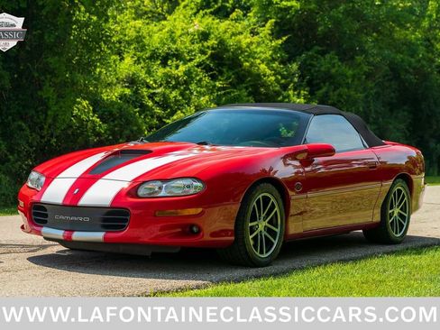 Used 2002 Chevrolet Camaro Z28 w/ SS Performance/Appearance Pkg RWD image 18