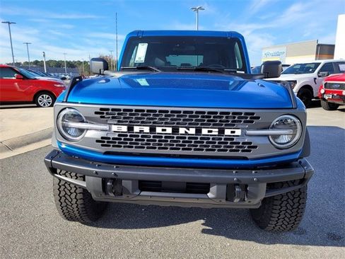 New 2025 Ford Bronco Badlands w/ Sasquatch Package image 2