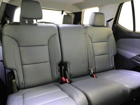 Used 2019 Chevrolet Traverse LT w/ LT Premium Package AWD/4WD image 13