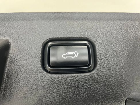 Used 2025 Kia Sportage EX w/ EX Premium Package AWD/4WD image 39