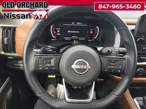 Used 2023 Nissan Pathfinder Platinum w/ Cargo Package image 11