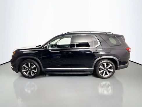 Used 2023 Honda Pilot Touring image 4
