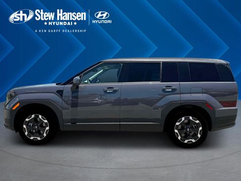 New 2026 Hyundai Santa Fe SE image 3