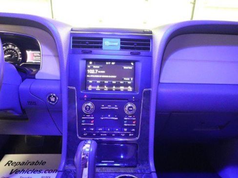 Used 2016 Lincoln Navigator L Select image 14