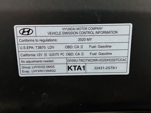 Used 2020 Hyundai Santa Fe SEL FWD image 23