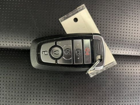 Used 2025 Ford Escape Platinum image 18