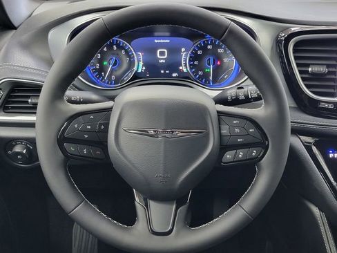 New 2026 Chrysler Pacifica Limited w/ S Appearance Package image 29