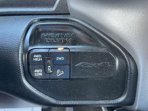 Used 2024 RAM 2500 Big Horn w/ Off Road Package AWD/4WD image 26