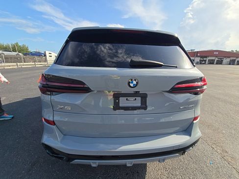 Used 2024 BMW X5 sDrive40i w/ M Sport Package RWD image 7