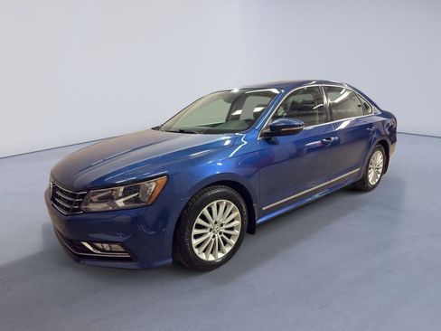 Used 2016 Volkswagen Passat 1.8T SE image 3