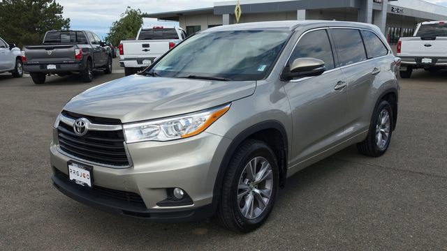 Used 2014 Toyota Highlander Plus AWD/4WD image 5