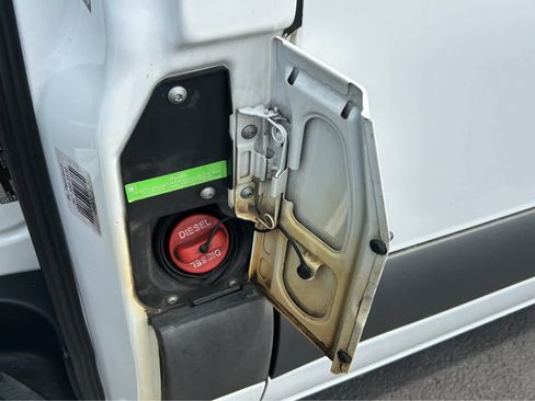 Used 2019 Freightliner Sprinter 3500 image 10