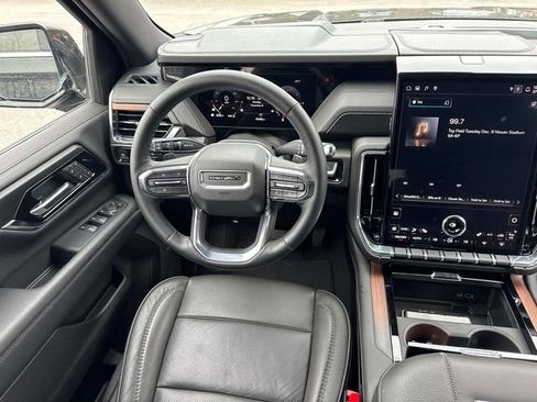 Certified 2025 GMC Yukon Denali image 19