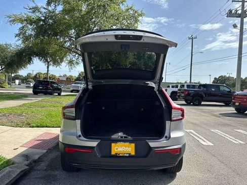 Used 2023 Volvo C40 Recharge Core w/ Climate Package AWD/4WD image 19
