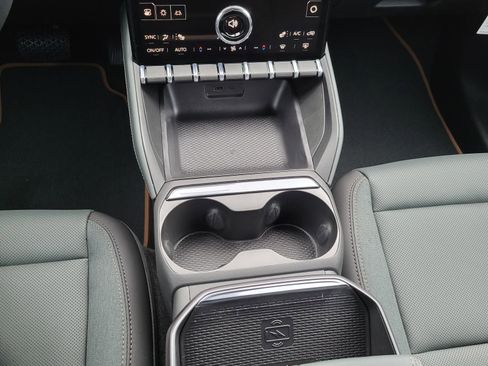 New 2026 GMC Terrain AT4 w/ Technology Package II image 10