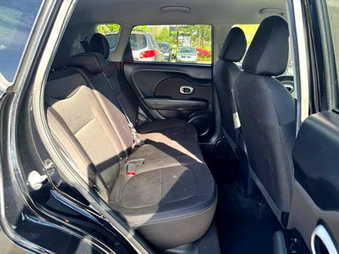 Used 2016 Kia Soul image 16