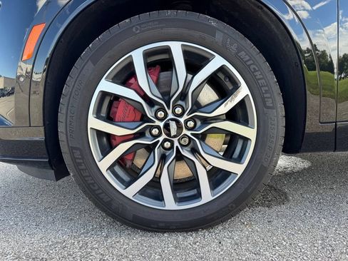 Certified 2024 Cadillac XT6 Sport w/ Technology Package AWD/4WD image 15