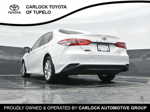 Used 2018 Toyota Camry LE image 39