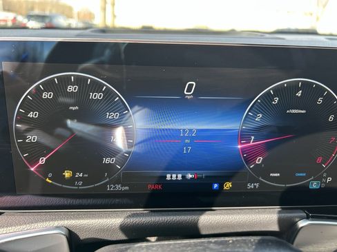 New 2025 Mercedes-Benz GLB 250 4MATIC image 26