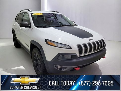Used 2014 Jeep Cherokee Trailhawk w/ Technology Group image 16