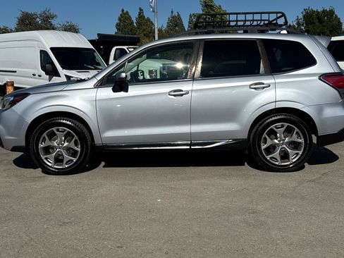 Used 2017 Subaru Forester 2.5i Touring image 7