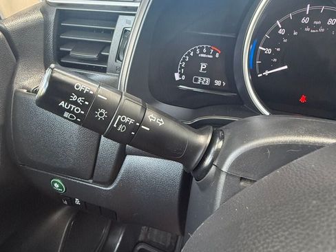 Used 2018 Honda Fit EX image 27