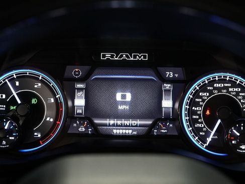 Used 2022 RAM 2500 Limited w/ Snow Chief Group AWD/4WD image 16