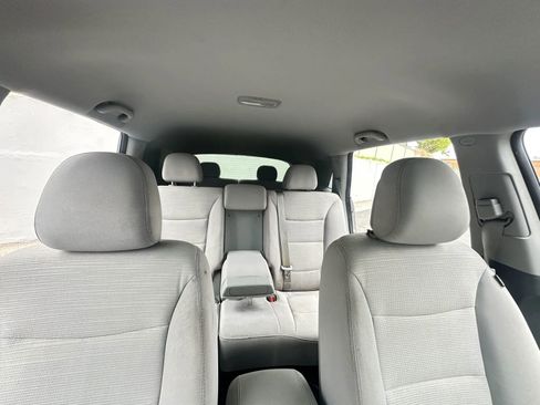 Used 2015 Kia Sorento LX AWD/4WD image 13