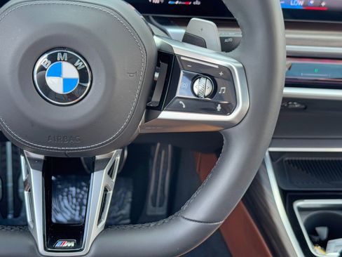 Used 2023 BMW 760i xDrive image 28