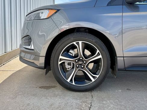 Used 2022 Ford Edge ST AWD/4WD image 27