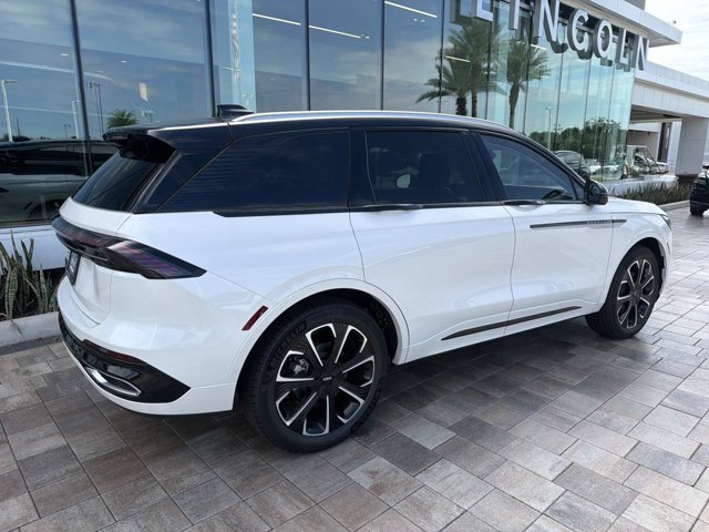 New 2026 Lincoln Nautilus Reserve AWD/4WD image 2