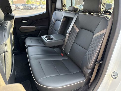 Used 2023 GMC Canyon Denali AWD/4WD image 20