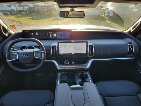 New 2026 Ford Expedition Platinum w/ Stealth Appearance Package AWD/4WD image 23