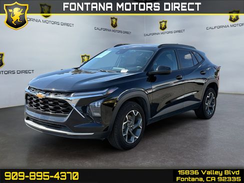 Used 2024 Chevrolet Trax LT w/ Driver Confidence Package FWD image 1
