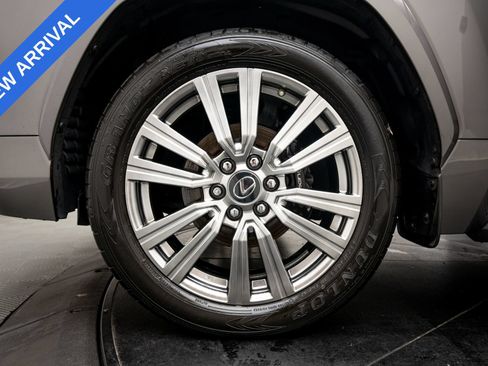 Used 2022 Lexus LX 600 4WD w/ Accessory Package (Z1) image 36