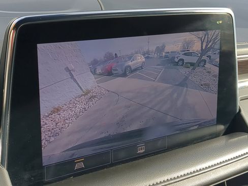 Used 2021 Chevrolet Tahoe Z71 image 18