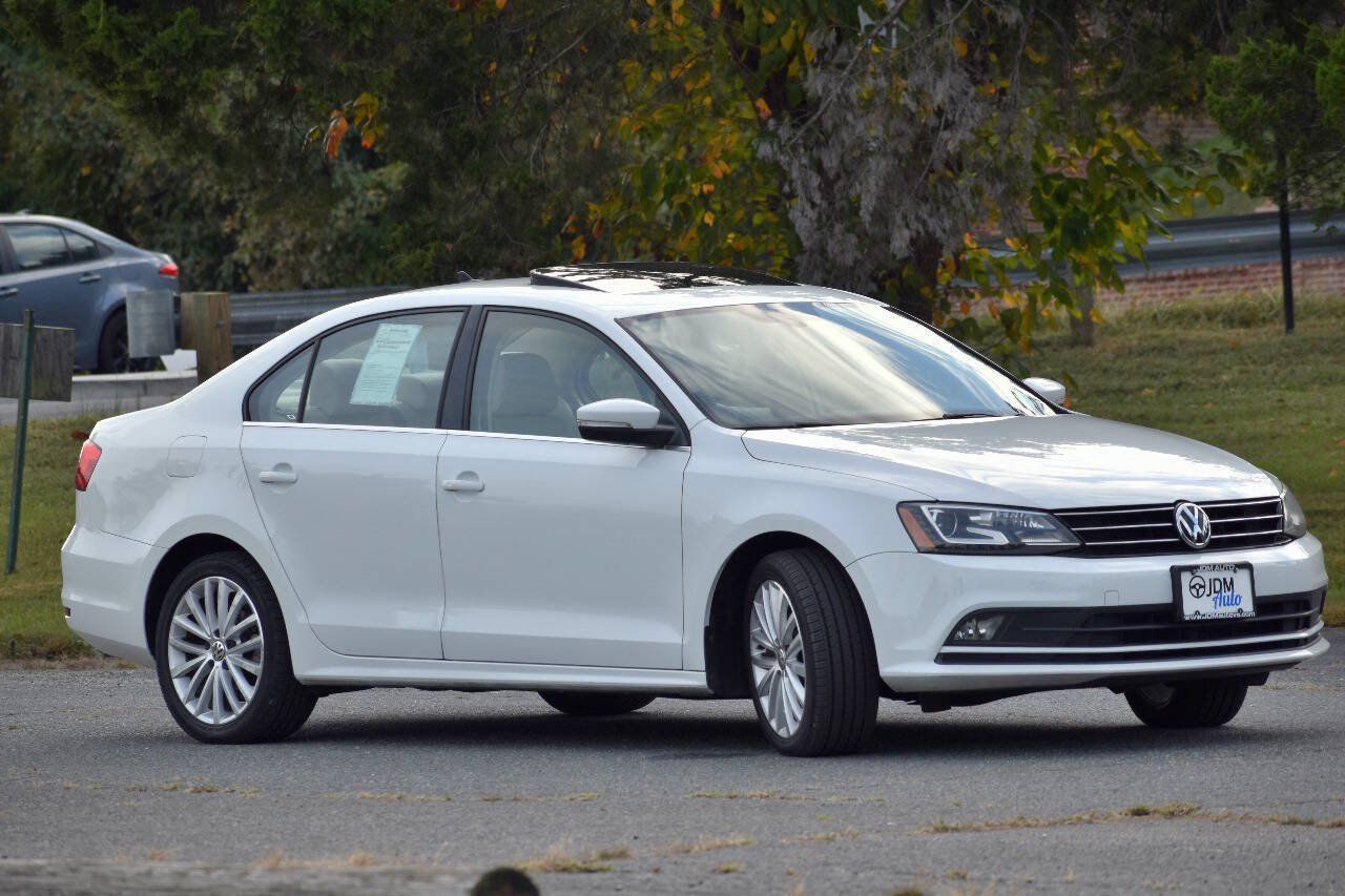 Used 2016 Volkswagen Jetta SEL FWD image 4