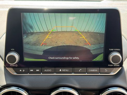 Used 2022 Nissan Sentra SV FWD image 23