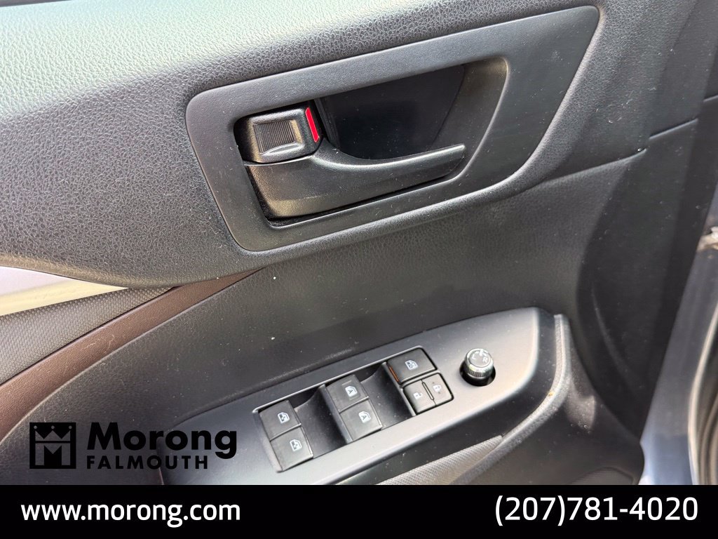 Used 2018 Toyota Highlander LE AWD/4WD image 24