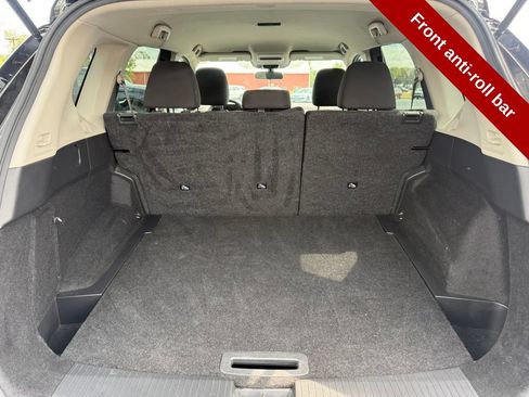 Used 2023 Nissan Rogue S AWD/4WD image 35