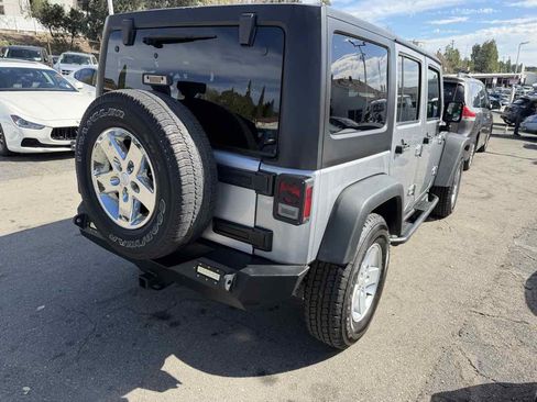 Used 2015 Jeep Wrangler Unlimited Sport w/ Quick Order Package 24S AWD/4WD image 7
