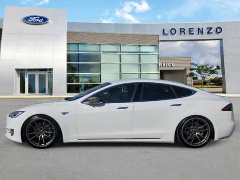 Used 2016 Tesla Model S 90D image 8