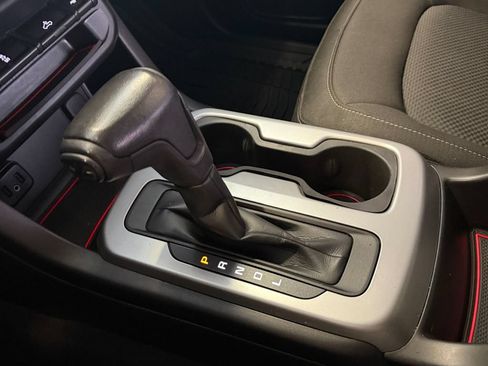 Used 2021 Chevrolet Colorado LT w/ Redline Special Edition AWD/4WD image 32