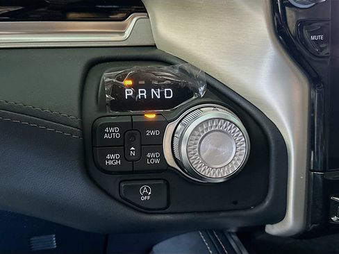 Used 2025 RAM 1500 Tungsten AWD/4WD image 16