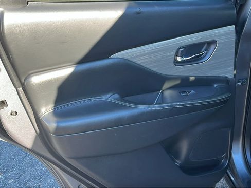 Used 2018 Nissan Murano SL w/ Moonroof Package image 24