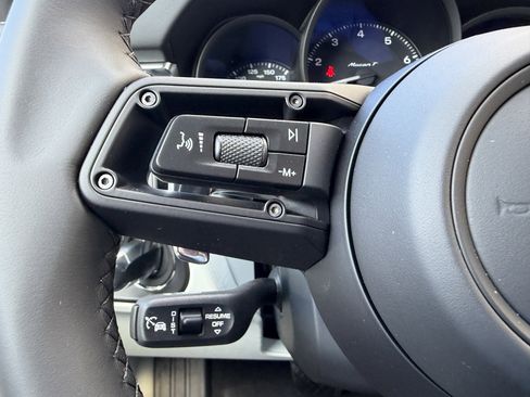 New 2026 Porsche Macan Turbo image 35