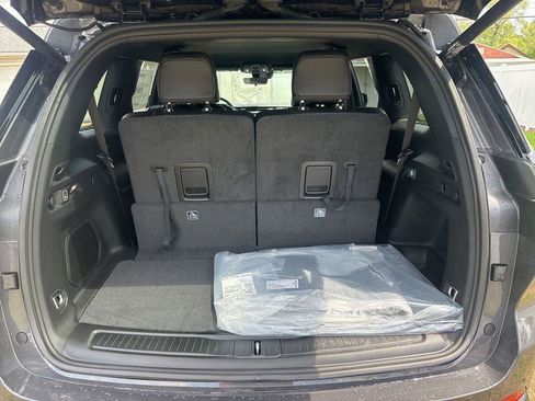 New 2026 Jeep Grand Cherokee L Limited AWD/4WD image 11