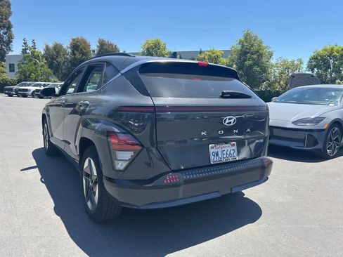 Certified 2024 Hyundai Kona Limited FWD image 4