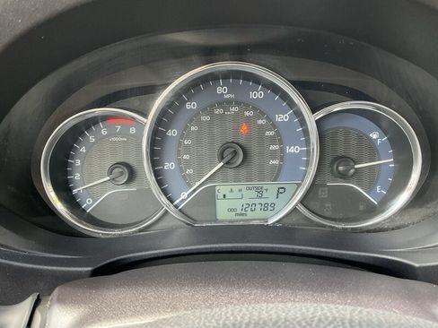 Used 2016 Toyota Corolla LE FWD image 22