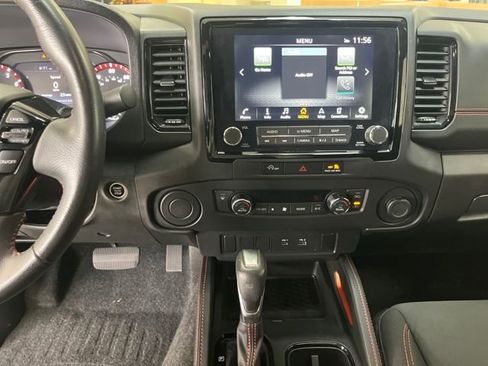 Used 2024 Nissan Frontier Pro-X image 19